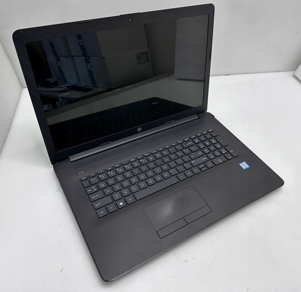 Laptop HP 17-BY1053DX i5-8265U 8GB 256GB Lic Win10 Home (A)(59)