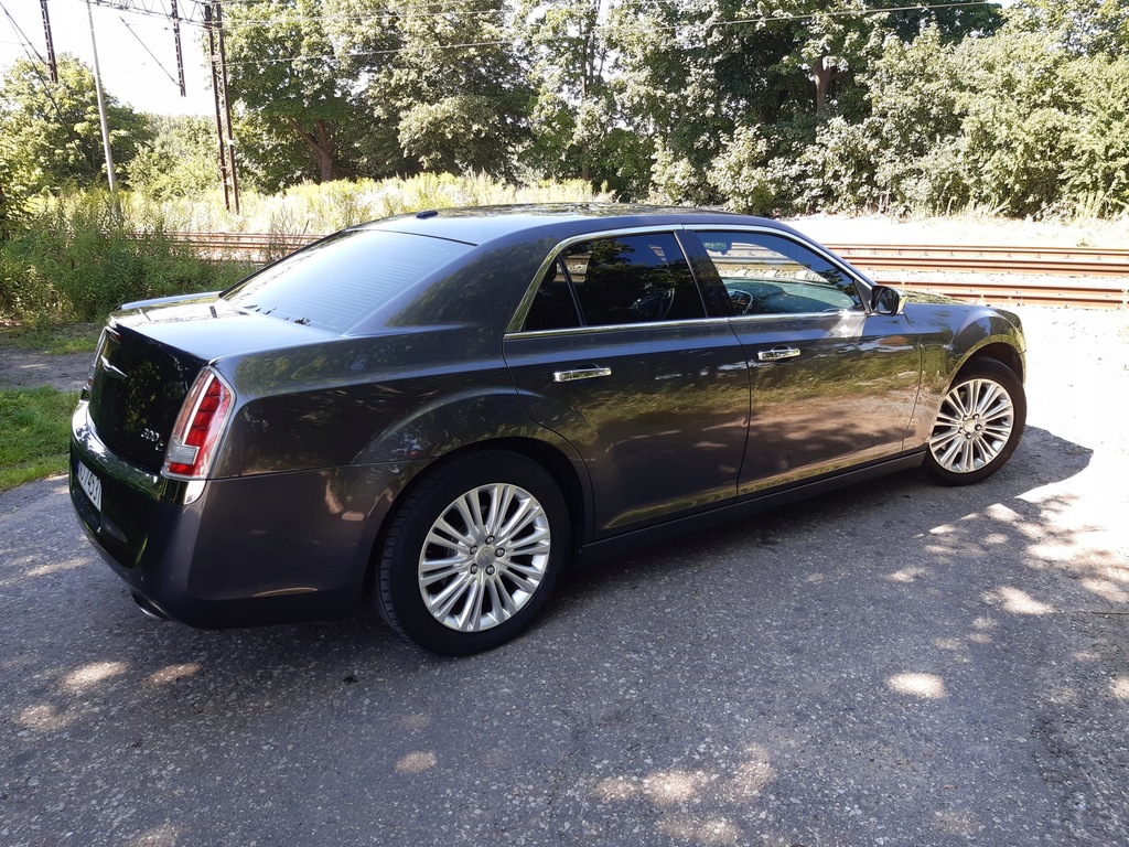 Chrysler 300C 5.7 Hemi 4x4 Gaz 9640417327 oficjalne