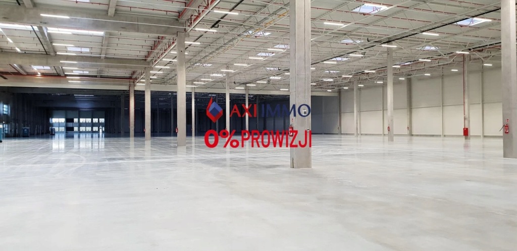 Magazyny i hale, 10000 m²