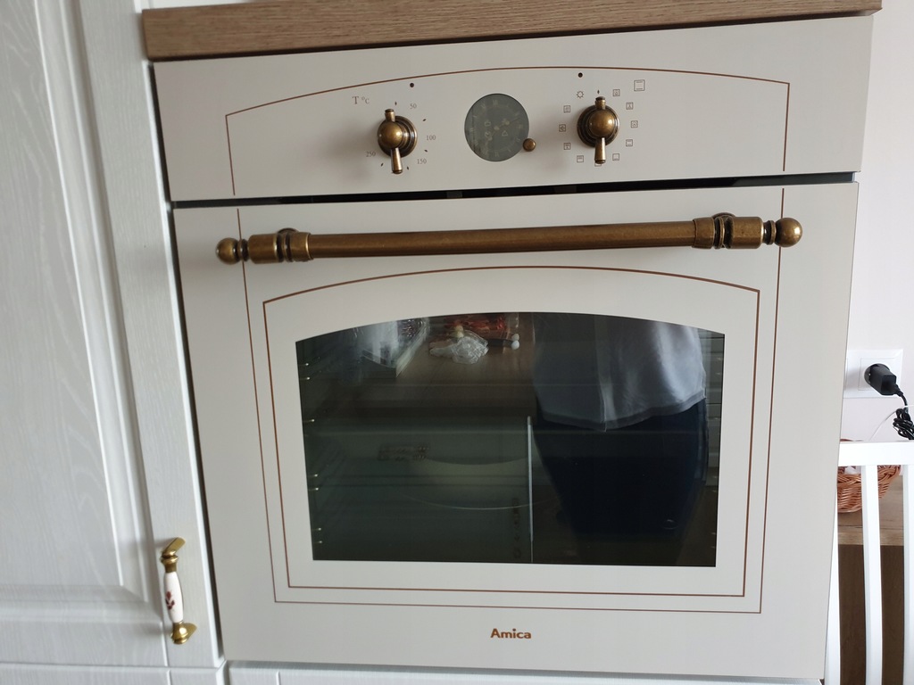Piekarnik Amica Retro EBR 7331 W AA