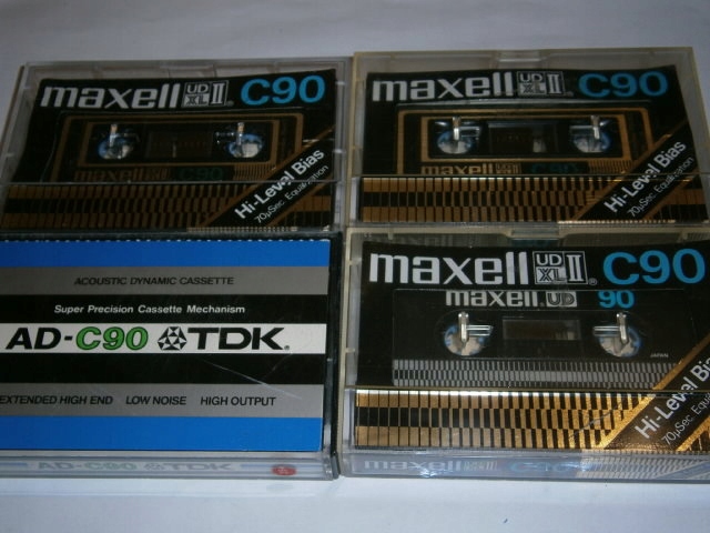 MAXELL - UD XLII C90 , UD90 , TDK AD-C90 / 4 szt