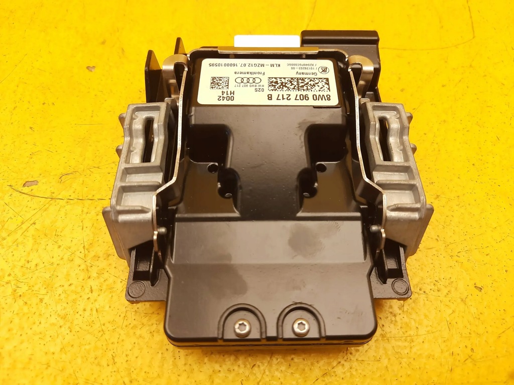 Audi A4 B9 8W KAMERA ASYSTENT PASA RUCHU 8W0907217B