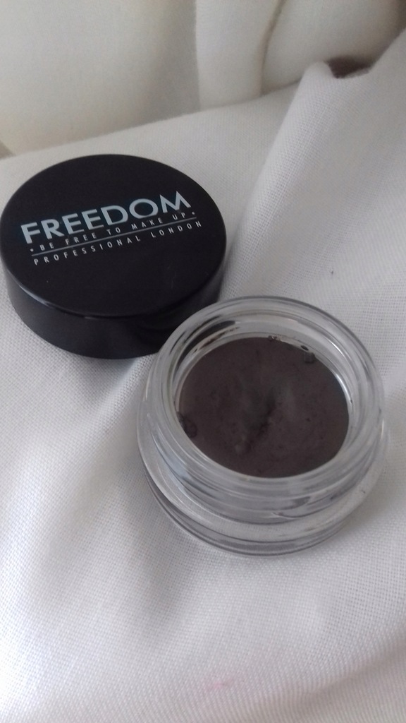 Freedom Makeup London Eyebrow Pomade Ash Brown