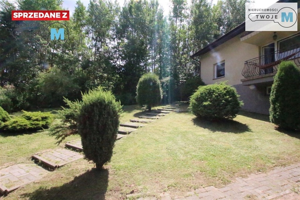 Dom, Zagnańsk (gm.), Kielecki (pow.), 220 m²