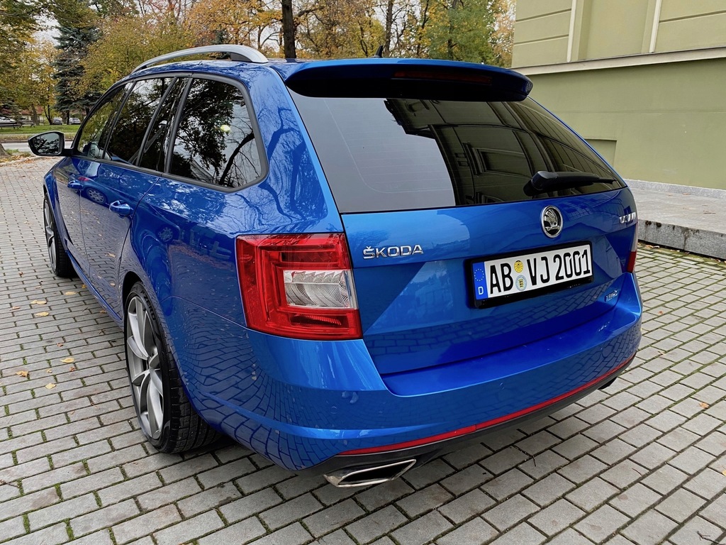 Купить SKODA OCTAVIA III Combi (5E5) 2.0 TDI RS 184 л.с.: отзывы, фото, характеристики в интерне-магазине Aredi.ru