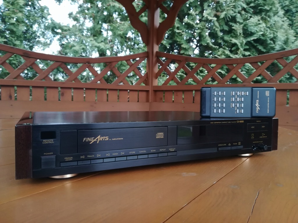 Fine Arts by Grundig CD-9000 TDA1541 CDM-2/29 PILO