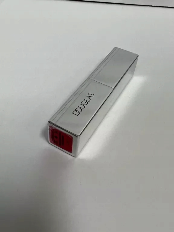 POMADKA DOUGLAS MIRROR SHINE CHARM ME 4 IDEAŁ!