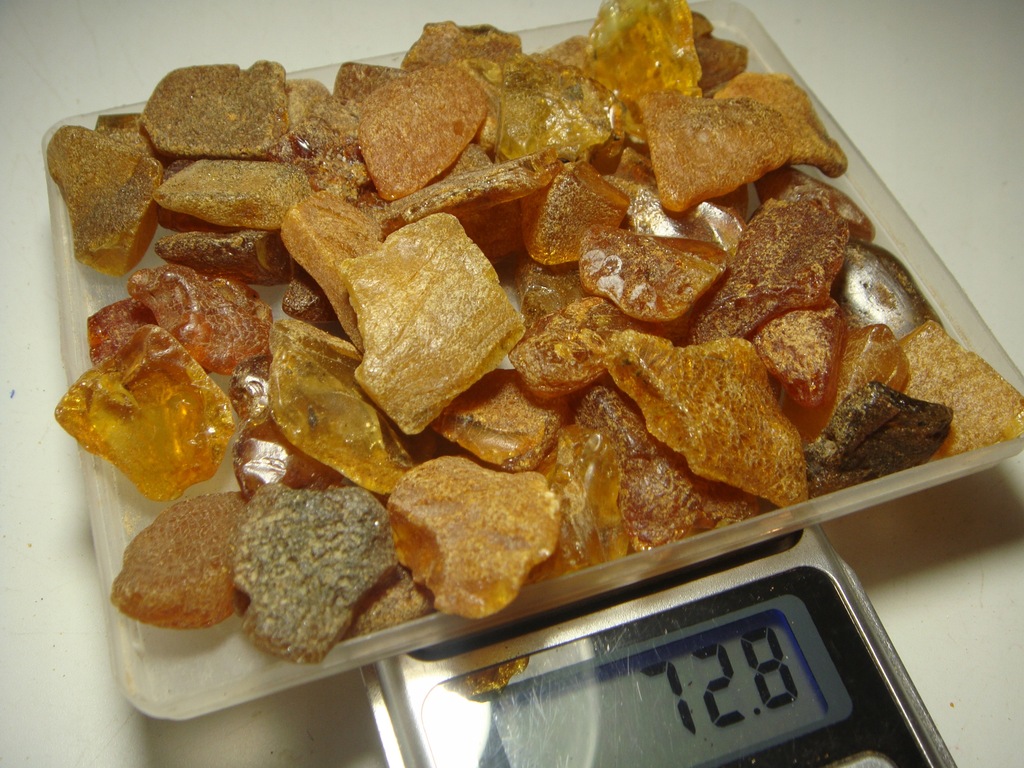 BURSZTYN BAŁTYCKI 72,8 g jantar naturalny bryłki bursztyny (1885)