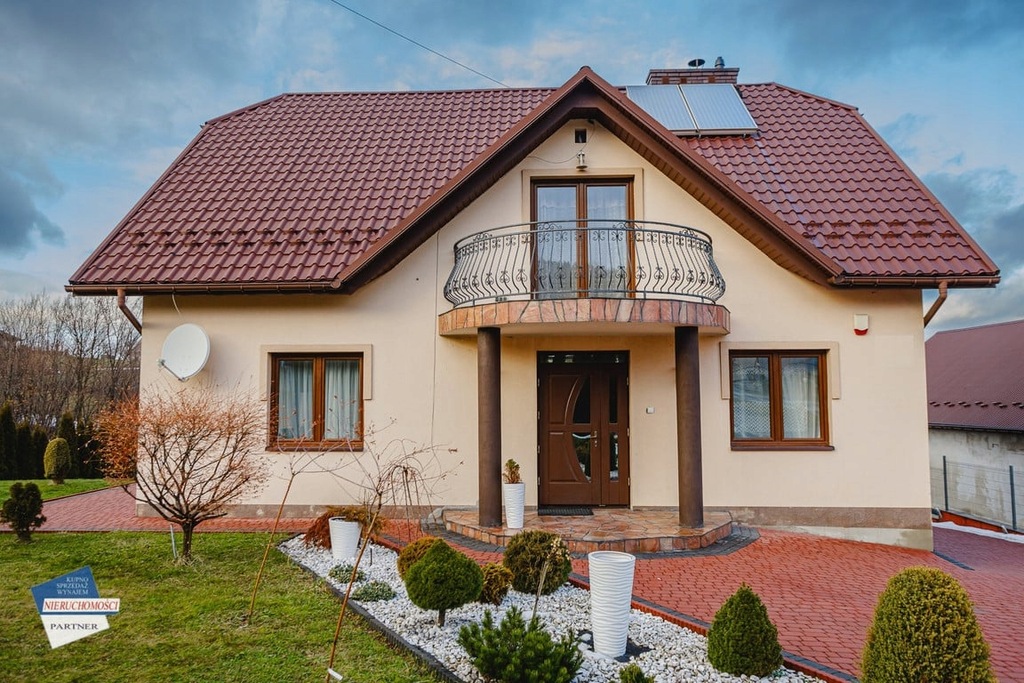 Dom, Stróża, Pcim (gm.), 250 m²