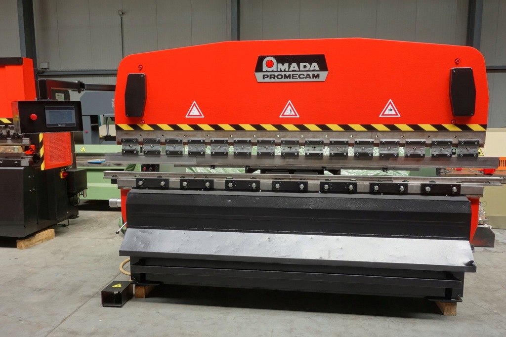 Prasa krawędziowa Amada-Pro RG 100t x3100 CNC 2022 - 11794158303 ...