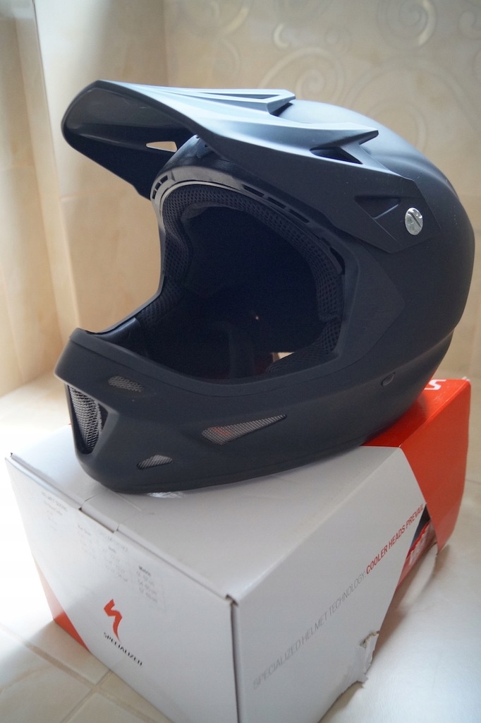 NOWY Kask rowerowy Specialized Dessident DH Enduro