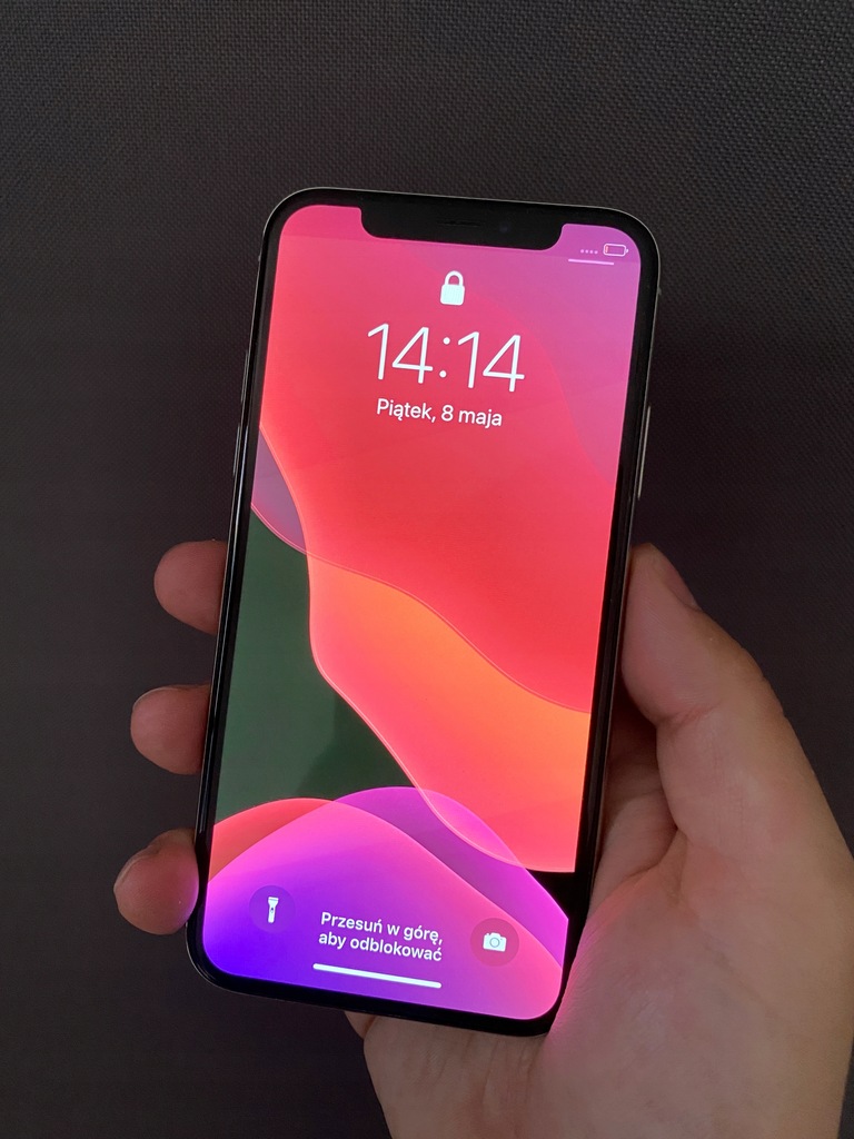 IPhone X 64GB Silver - Sprawny (mała usterka OLED)