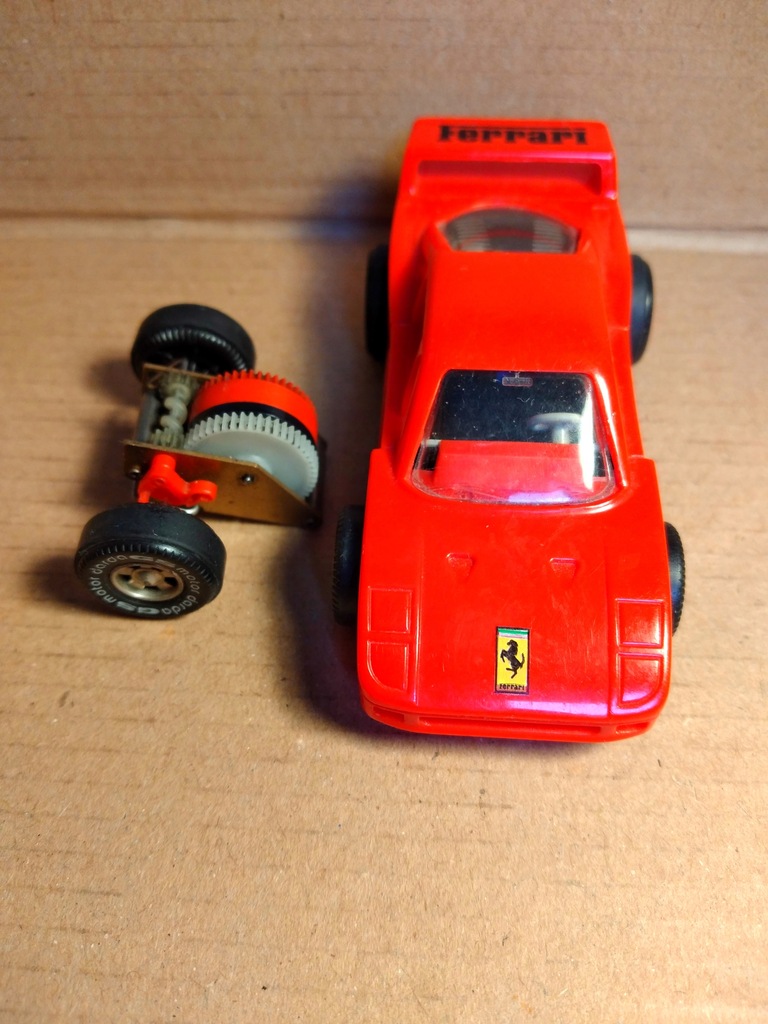 Resorak Darda Motor Ferrari lata 80-UNIKAT-GRATIS!