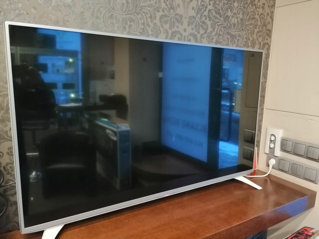 Telewizor LG 49LF590V LED 49 cali Full HD WiFi Byk