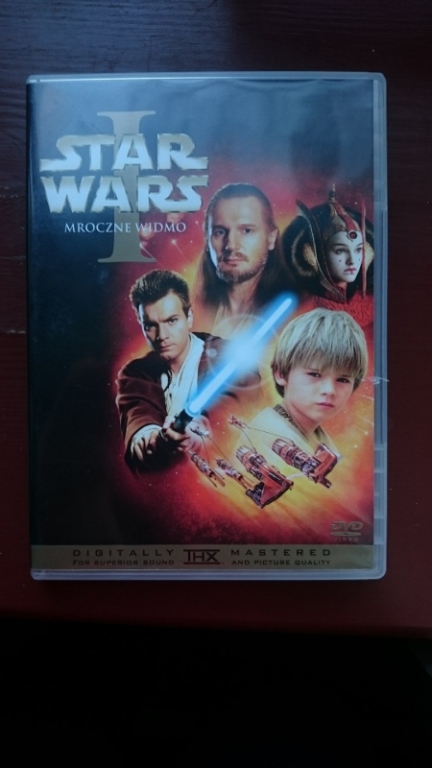 DVD - Gwiezdne Wojny. Część 1: Mroczne widmo