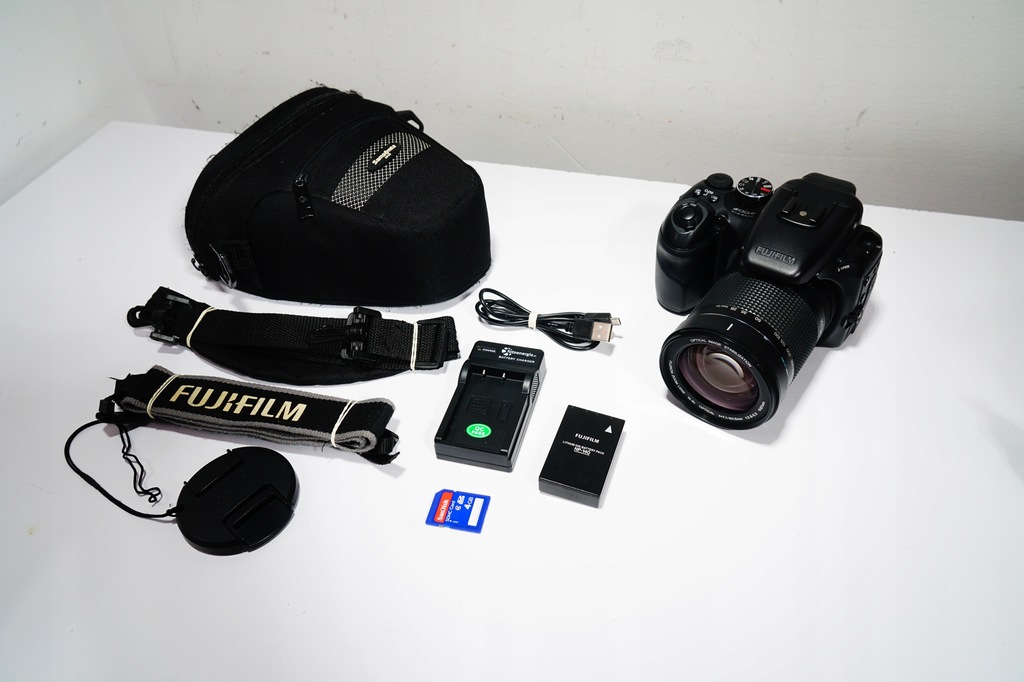 Cyfrowy Aparat Fotograficzny Fujifilm Finepix S100 FS