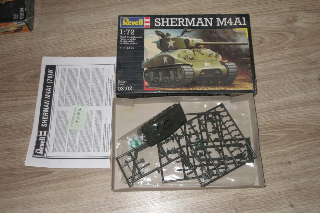 M4A1 SHERMAN zaczęty REVELL 1/72