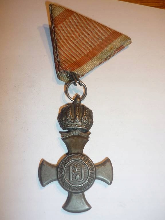 ŻELAZNY KRZYŻ ZASŁUGI Z KORONĄ 1916 MEDAL