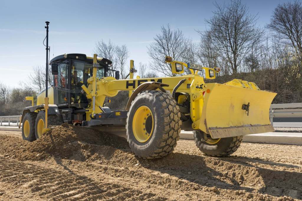 30 minutowa jazda równiarką drogową HBM 20 ton