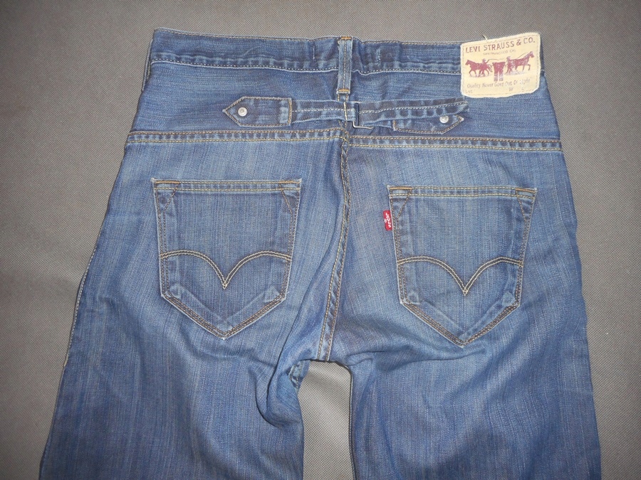 Levis best sale 503 loose