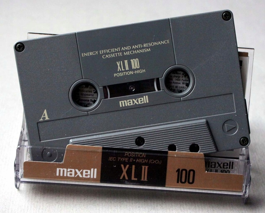 Maxell XLII 100, rok 1992, USA.