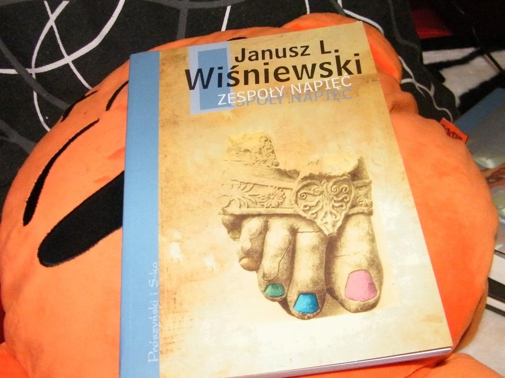 Janusz L. Wiśniewski Zespoły napięć