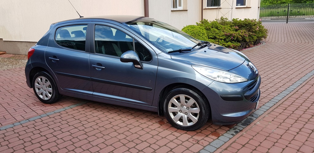 PEUGEOT 207 1.4 HDi