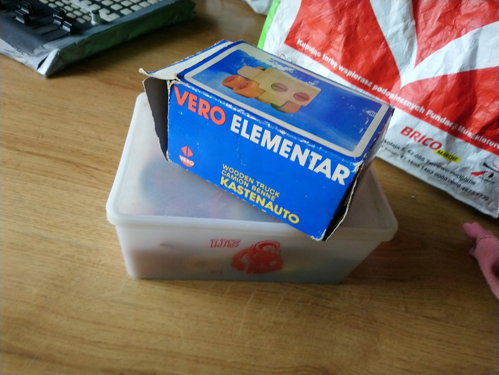 Vero Elementar Kastenauto Stare klocki drewno plastik auto ciężarówka DDR