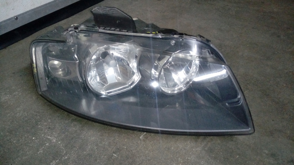 lampa prawa audi a3 8p 2006r