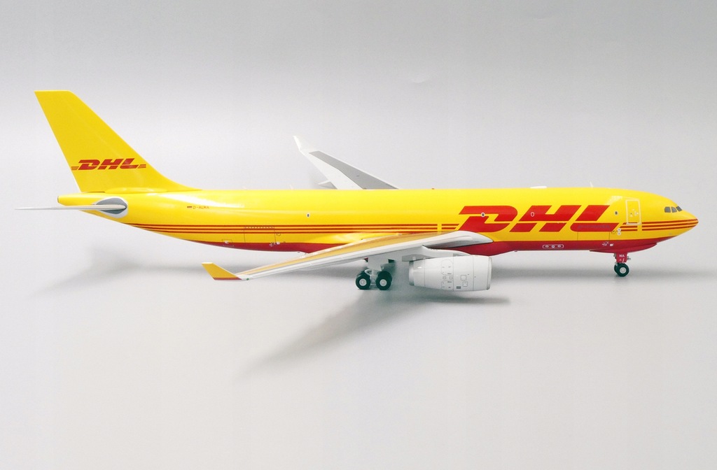 Купить Модель самолета Airbus A330-200F DHL 1:200: отзывы, фото, характеристики в интерне-магазине Aredi.ru