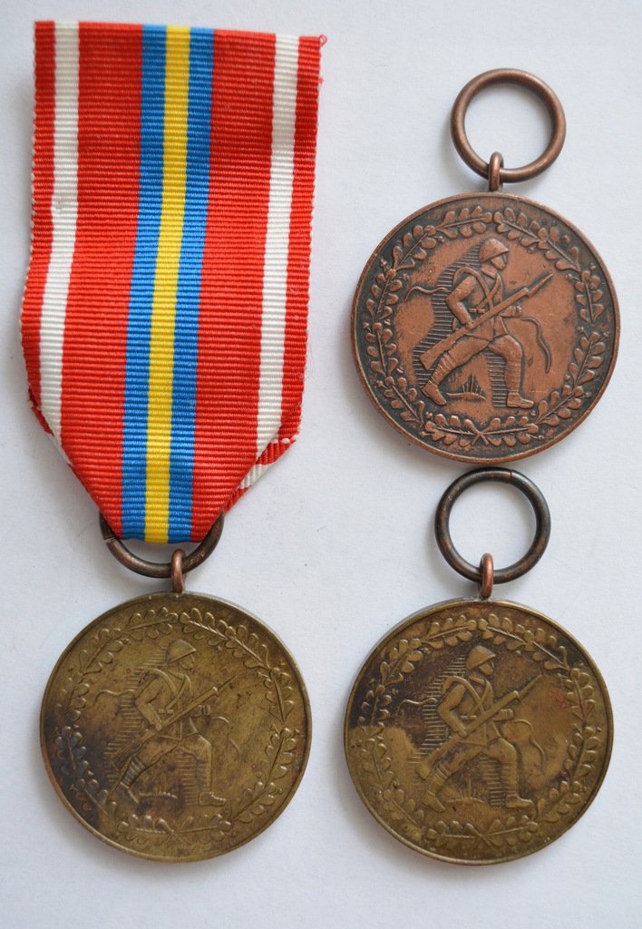 Medal Ochotnikowi Wojennemu 1918-1921 – 3 sztuki