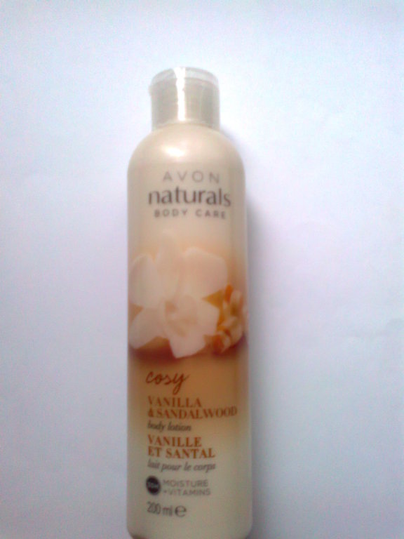 AVON NATURALS BALSAM WANILIA I DREWO SANDAŁOWE 200