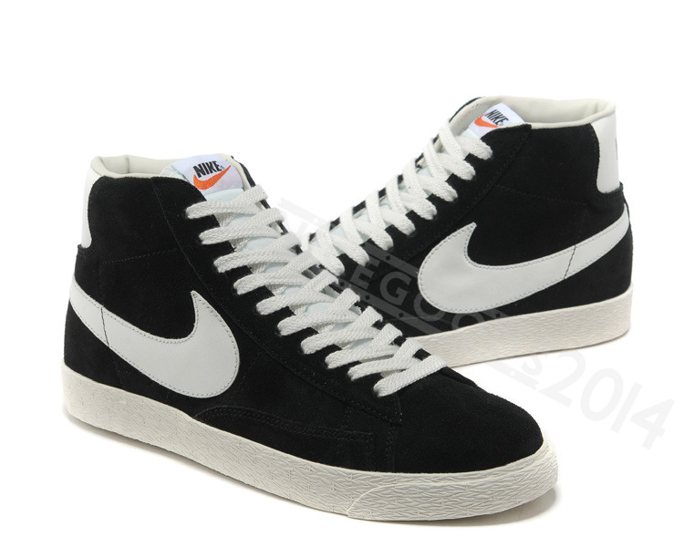 all nike sacai shoes
