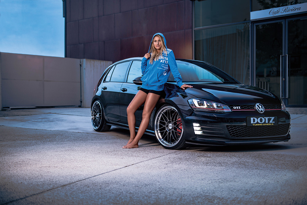 VW И девушка
