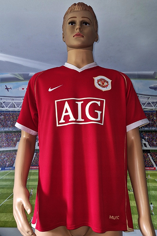 Manchester Utd Nike SphereDry 2006-07 home size: L