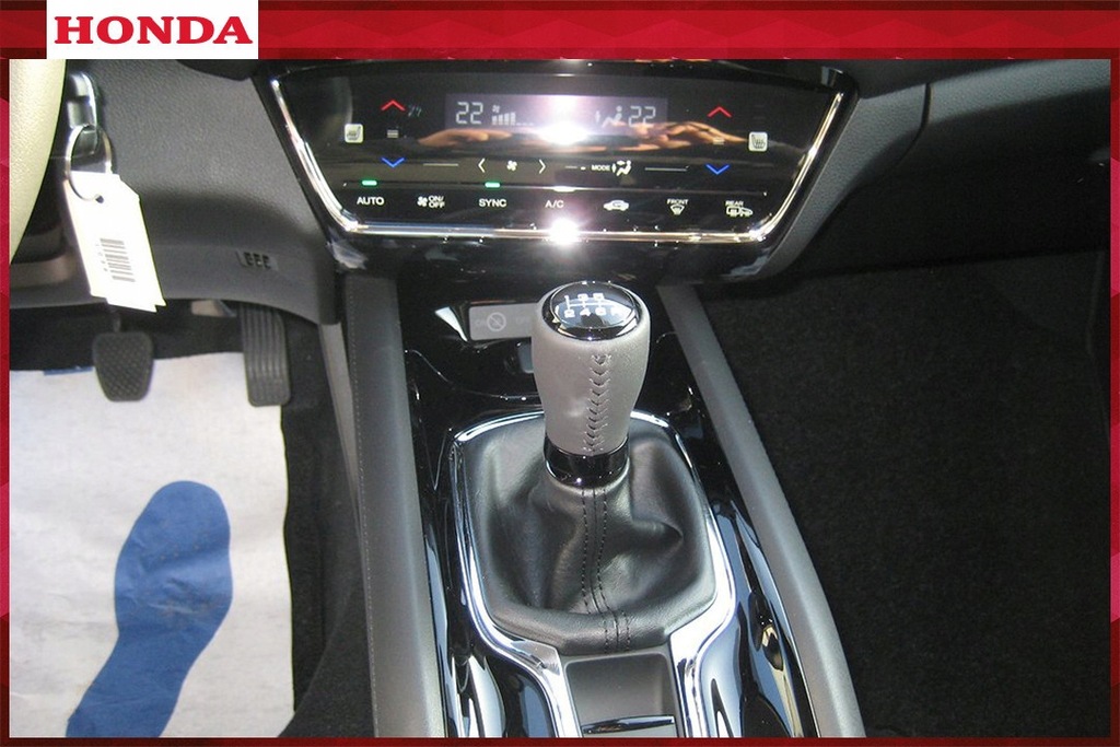 Honda HRV Elegance 1.5 130KM Kamera Cofania LED