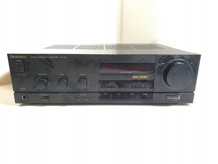 WZMACNIACZ TECHNICS SU-X101
