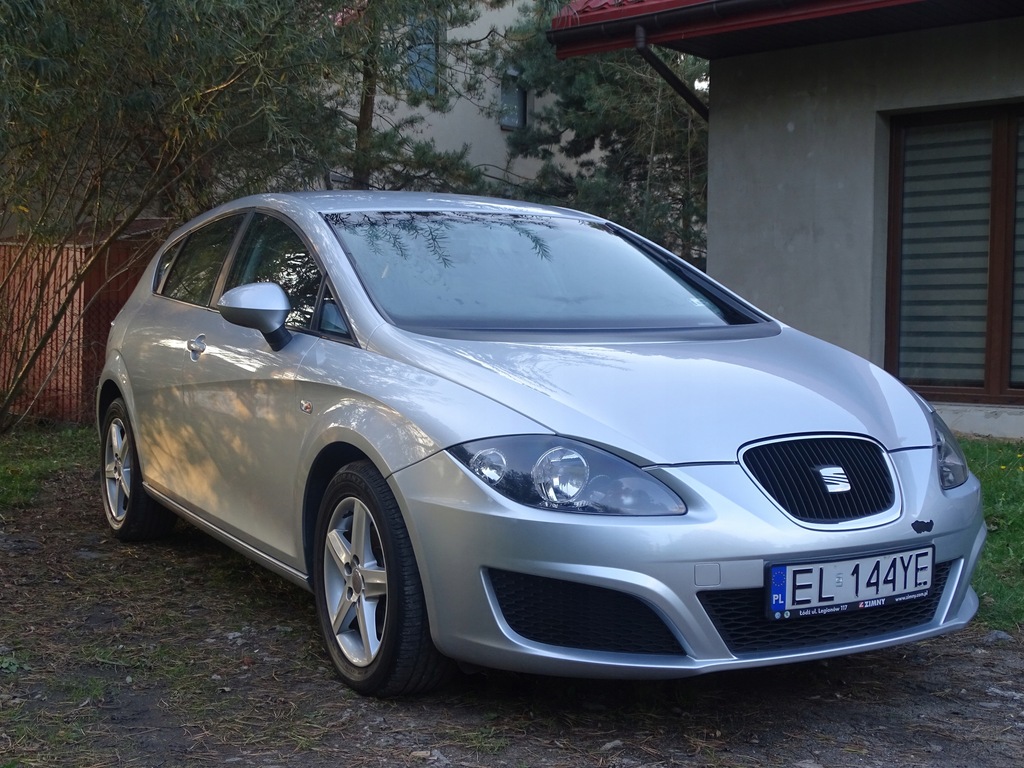 Купить SEAT LEON II 2010 125 л.с. автосалон Польша 121 000 км: отзывы, фото, характеристики в интерне-магазине Aredi.ru