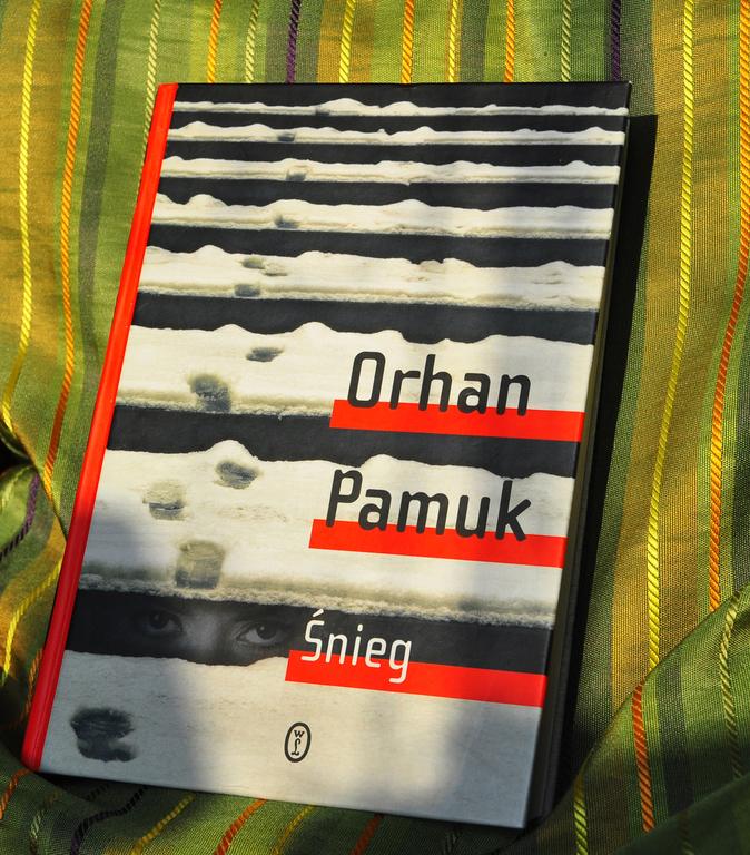 "ŚNIEG" Orhan Pamuk