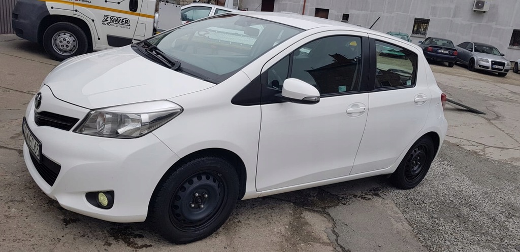 Купить TOYOTA YARIS (_P9_) 1.0 VVT-i (KSP90_) 69 л.с.: отзывы, фото, характеристики в интерне-магазине Aredi.ru