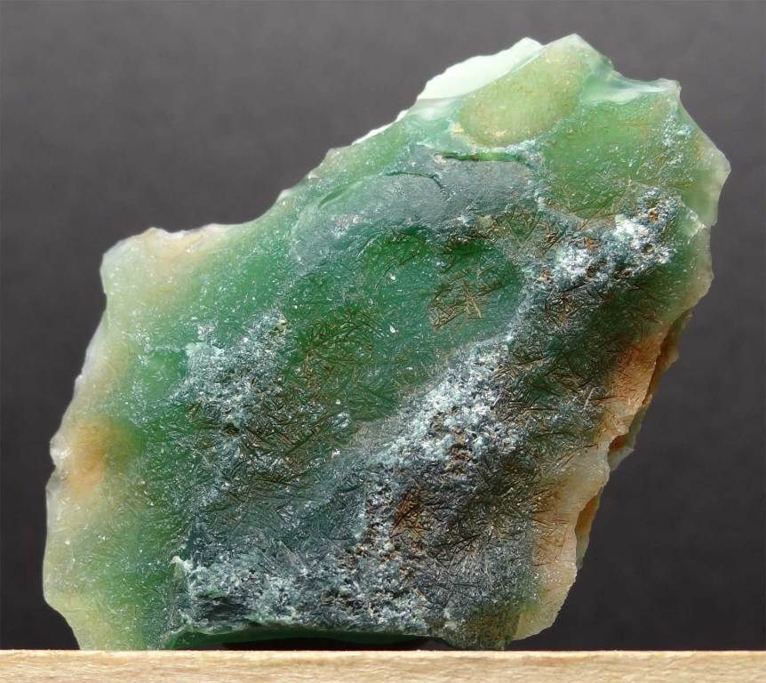 F251- ZIELONY CHALCEDON - MTOROLIT Z ZIMBABWE