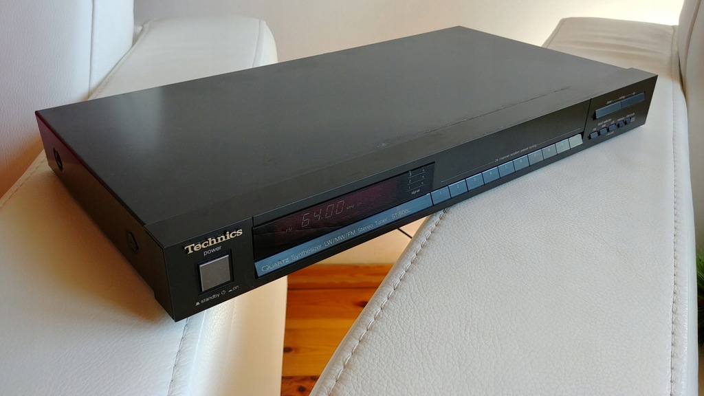 Technics ST 600 L TUNER FM MW LW