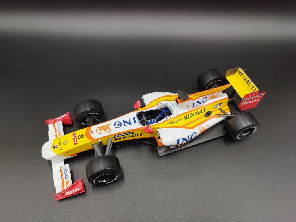 F1 ING ルノー R29 1/18 1:18 Norev F1 Team ING Renault R29 Piquet model