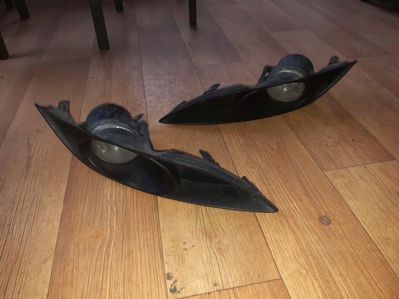 TOYOTA AURIS I HALOGEN LEWY PRAWY KRATKA ORYGINAŁ