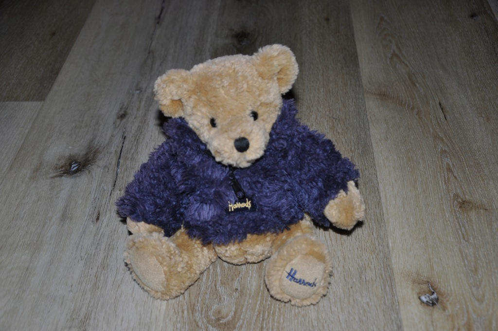 pluszak maskotka kolekcjonerski miś misiu od Harrods 22 cm