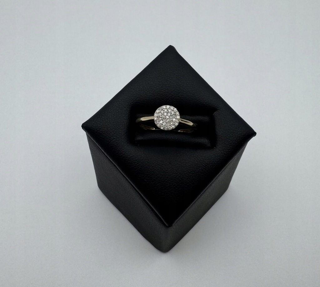 Piękny Złoty Pierścionek Z Diamentami P585 1,73g R10