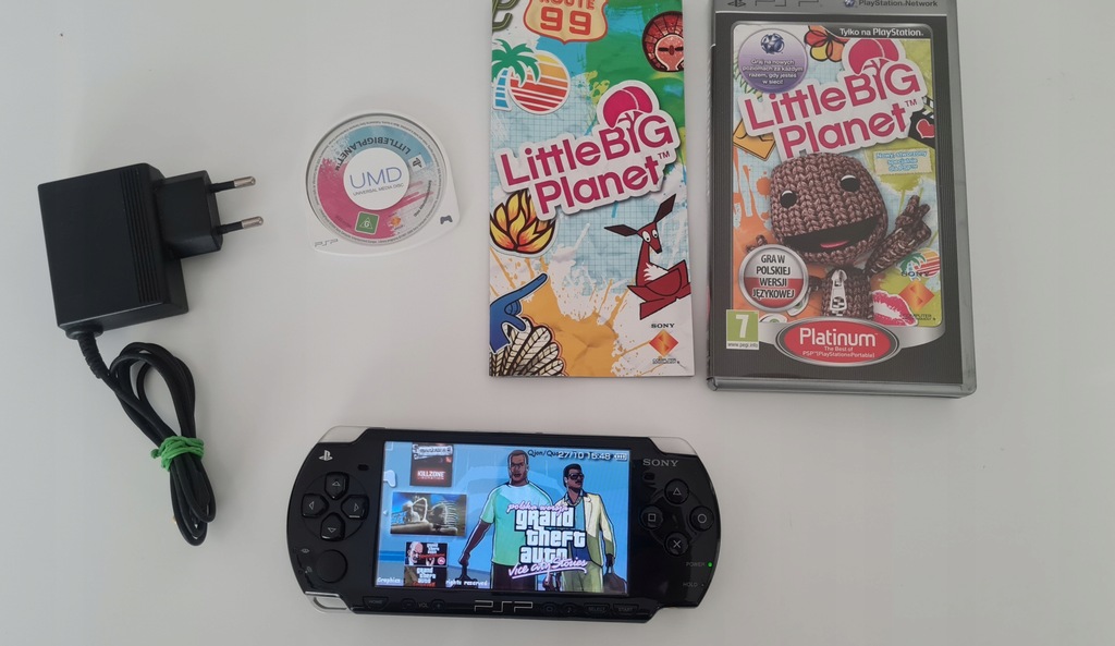 Konsola Sony PSP Slim psp-2004 Jak Nowa + 30 Gier