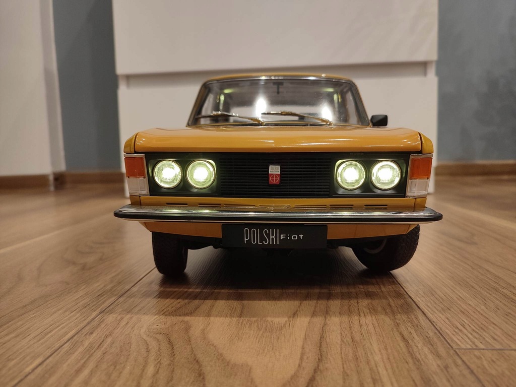 Deagostini 1:8 Fiat 125 Prl model FSO Kultowe