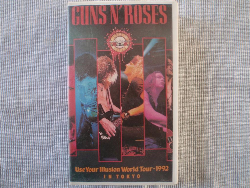 GUNS N' ROSES Use Your Illusion in TOKYO 1992