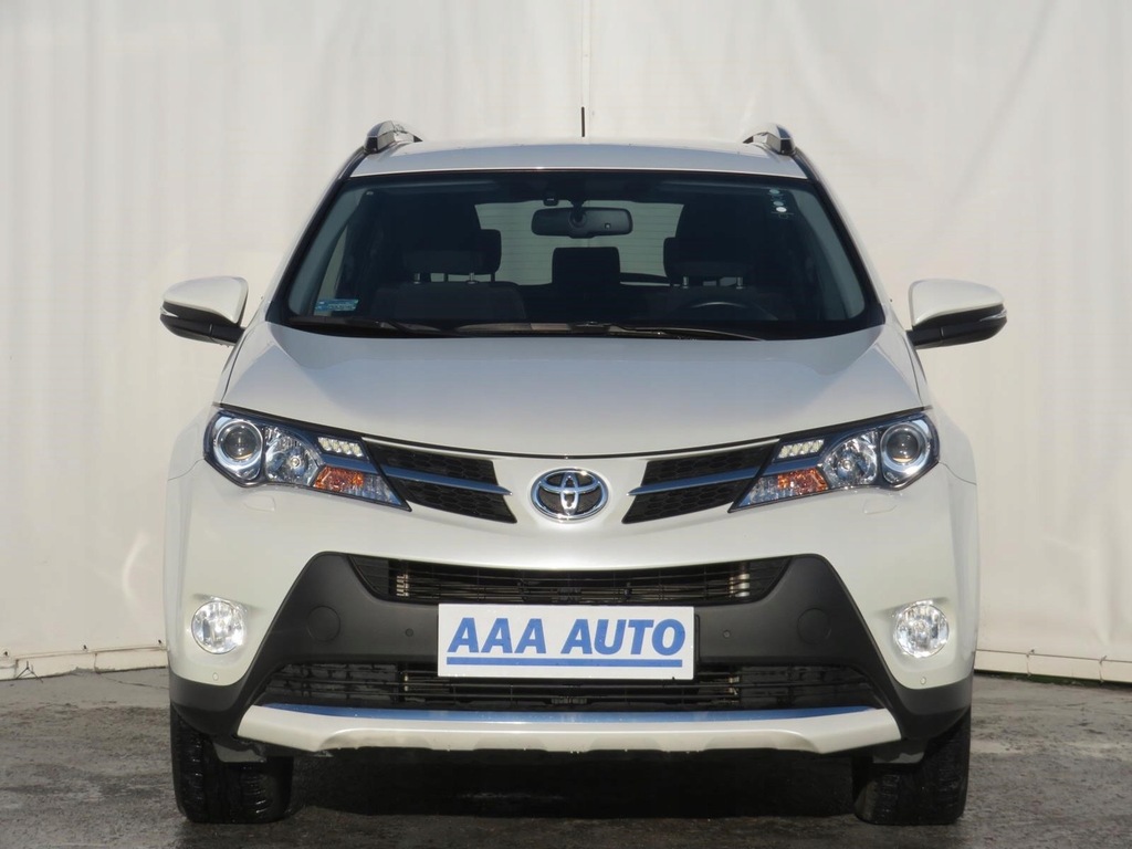 Купить Toyota RAV 4 2.0 D-4D, автосалон Польша, авторизованный сервисный центр: отзывы, фото, характеристики в интерне-магазине Aredi.ru